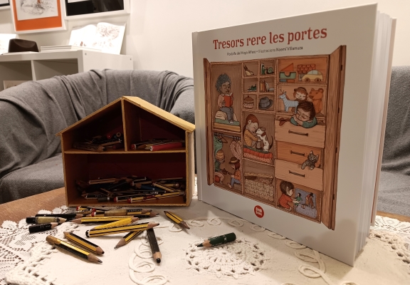 Tresors poètics rere les portes de Rodolfo del Hoyo i Noemí Villamuza